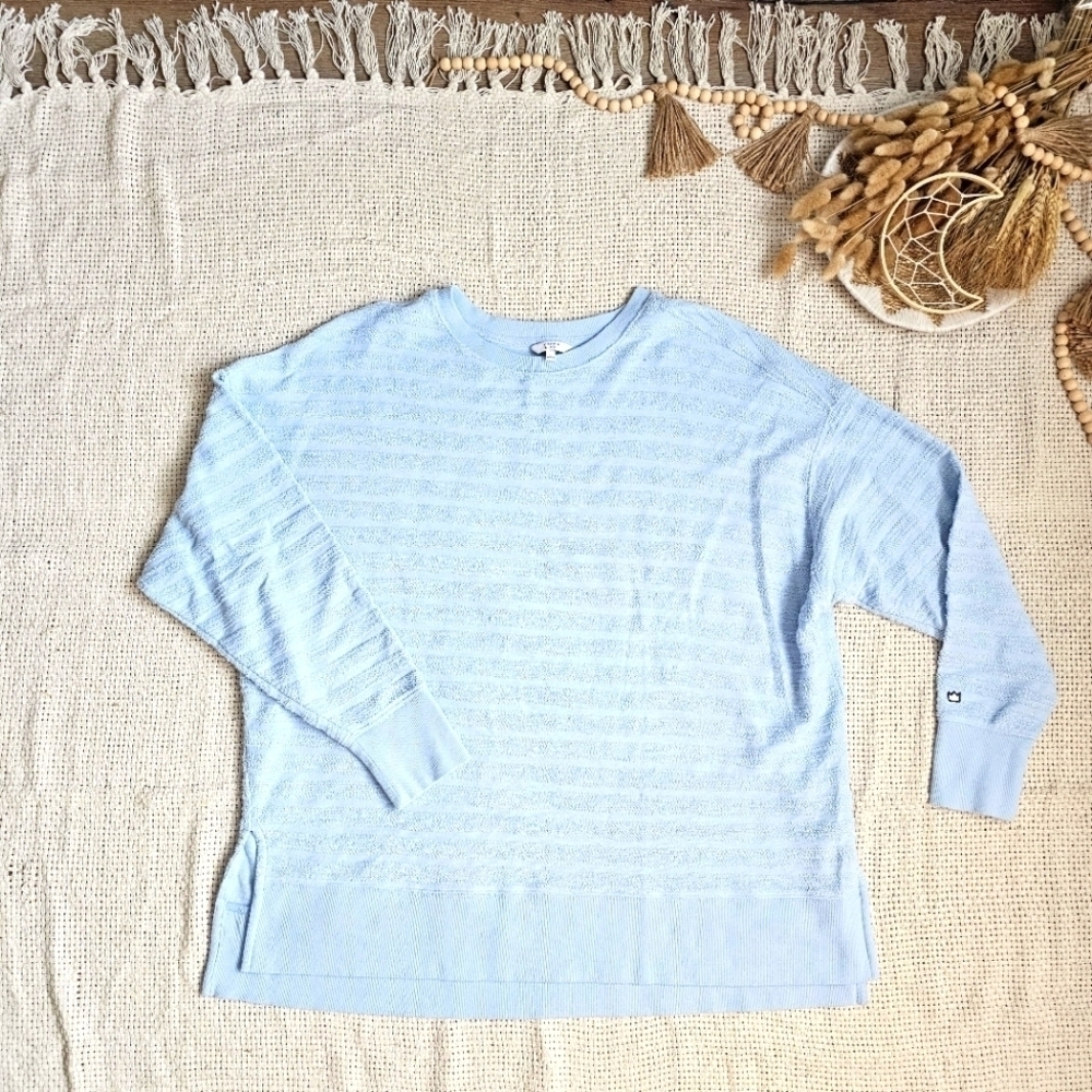 Crown & Ivy Pullover Drop Shoulder Crewneck Side Slit Long Sleeve Sweater L
